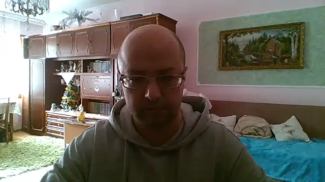 Snapshot of Luceriusbigass chatting on 15, 2, 2025 Luceriusbigass online show from 15, 2, 2025