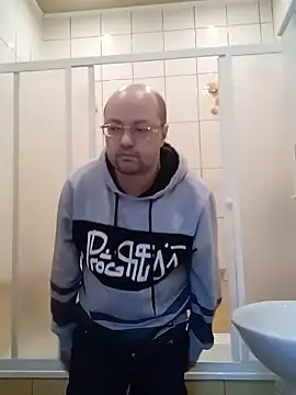 Snapshot of Luceriusbigass chatting on 21, 2, 2025 Luceriusbigass online show from 21, 2, 2025