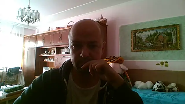 Snapshot of Luceriusbigass chatting on 27, 9, 2025 Luceriusbigass online show from 27, 9, 2025