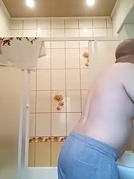 Snapshot of Luceriusbigass chatting on 2, 11, 2025 Luceriusbigass online show from 2, 11, 2025