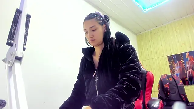 Noah carter16 online show from 7, 5, 2026