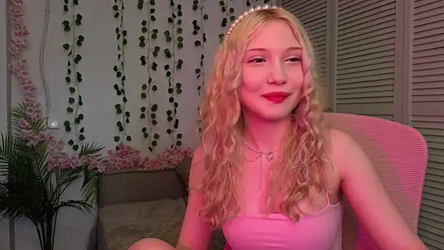 Snapshot of vielleee chatting on 31, 5, 2026 vielleee online show from 31, 5, 2026