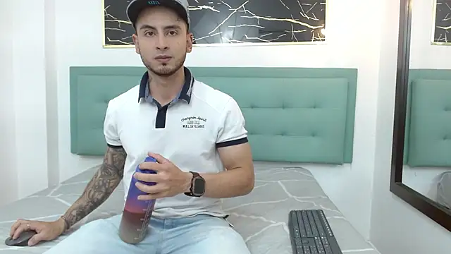 PowerLustX online show from 25, 4, 2026