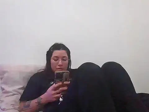 Snapshot of cherryxxox chatting on 26, 4, 2026 cherryxxox online show from 26, 4, 2026