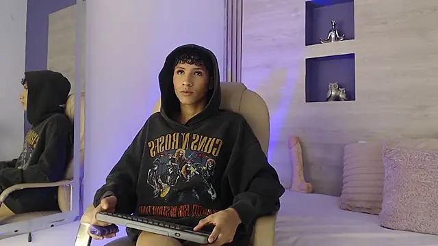 Velvet An online show from 17, 4, 2026