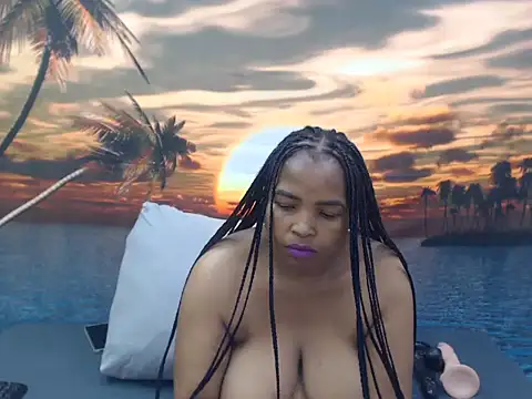 GoldenLuxeLady online show from 15, 5, 2026