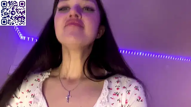 SophieLaine online show from 8, 5, 2026
