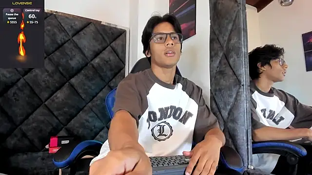 Snapshot of LiamKron chatting on 15, 6, 2026 LiamKron online show from 15, 6, 2026