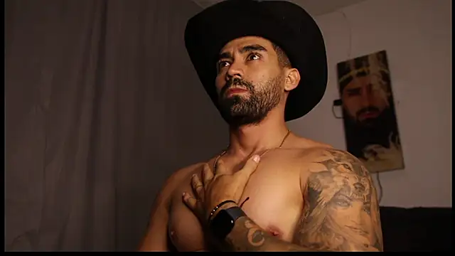 Snapshot of miike_smit chatting on 14, 4, 2026 miike smit online show from 14, 4, 2026