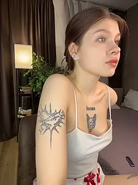 RinaIvory online show from 14, 4, 2026