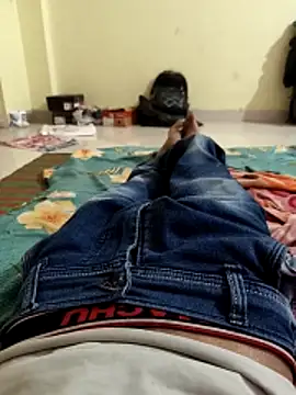  younger couples  online show from 11, 4, 2026