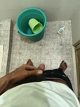  younger couples  online show from 14, 4, 2026