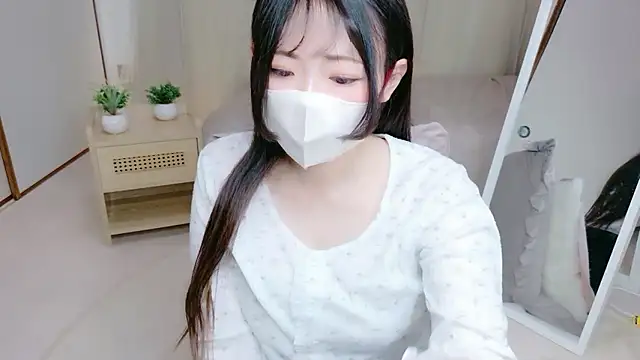 Satomi nn online show from 9, 5, 2026