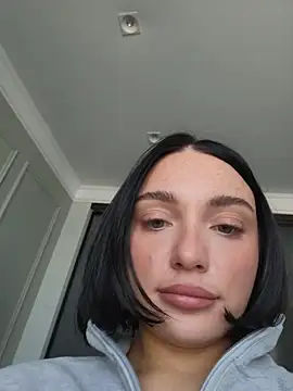 LucyHotty  online show from 11, 4, 2026