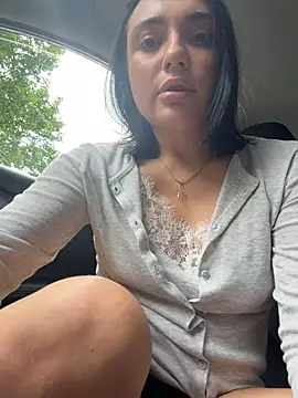 LucyHotty  online show from 14, 7, 2026