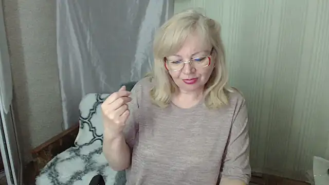 LavandaMay online show from 28, 4, 2026