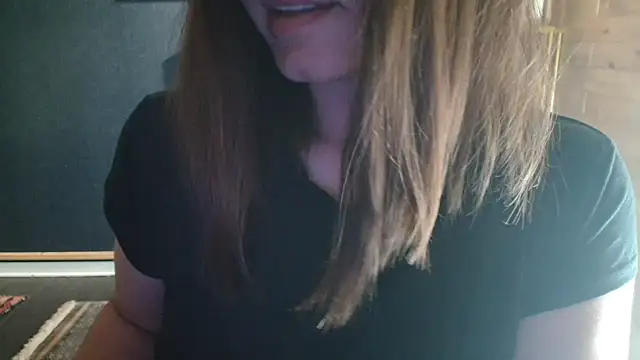 NicoleLove  online show from 25, 6, 2026