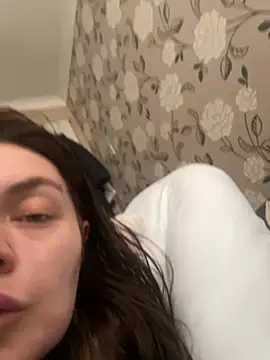 peaches0102 online show from 9, 4, 2026