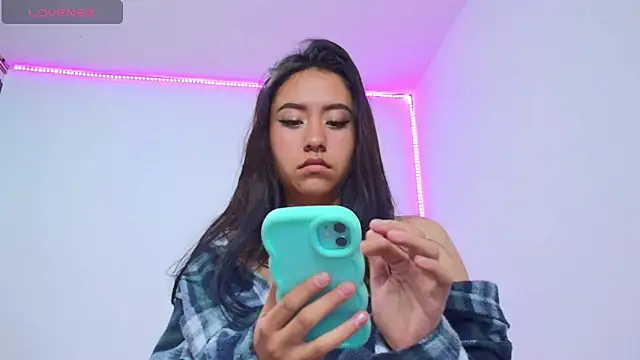 chloe-disire online show from 18, 5, 2026
