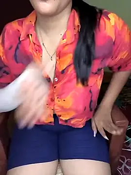 Snapshot of Tamilmoon006 chatting on 13, 5, 2026 Tamilmoon006 online show from 13, 5, 2026