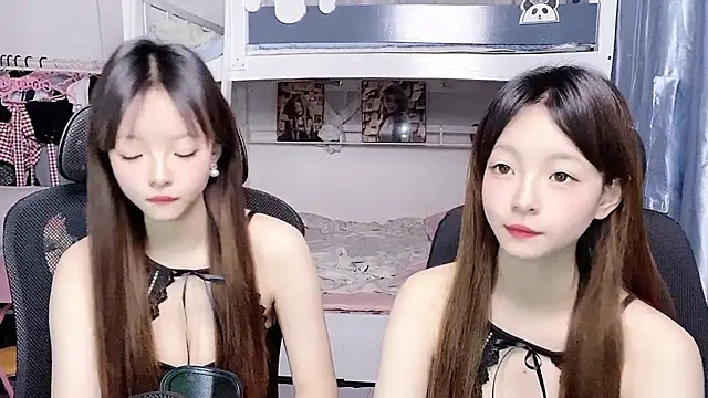 Snapshot of xiaoqiao-daqiao chatting on 16, 4, 2026 xiaoqiao-daqiao online show from 16, 4, 2026