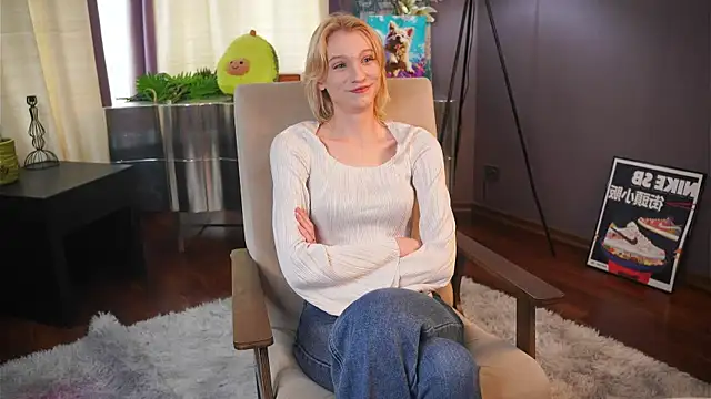 Snapshot of GildaThurgood chatting on 10, 4, 2026 GildaThurgood online show from 10, 4, 2026