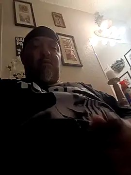 MrBustNut2026 online show from 30, 4, 2026