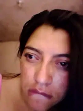 Snapshot of SOFI__10 chatting on 24, 4, 2026 SOFI 10 online show from 24, 4, 2026