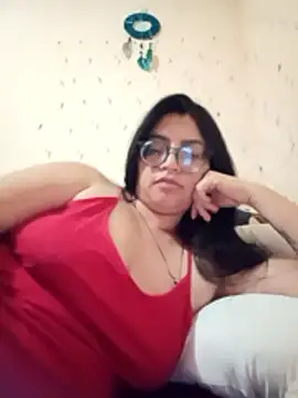 Snapshot of SOFI__10 chatting on 27, 5, 2026 SOFI 10 online show from 27, 5, 2026