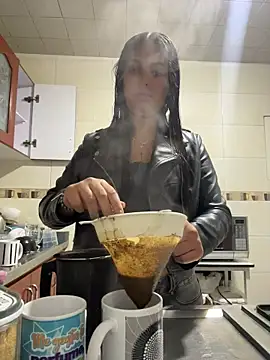 Lucyfer-fire online show from 28, 4, 2026