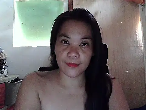 holdmetight21 online show from 18, 4, 2026