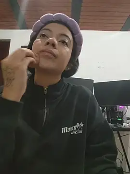 NefertitiXO online show from 28, 5, 2026