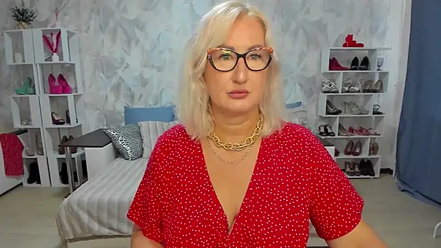 DianaFrances online show from 11, 7, 2026