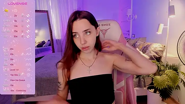 CharliGrace  online show from 15, 7, 2026