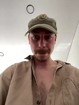 HotMenPortuguese online show from 10, 4, 2026