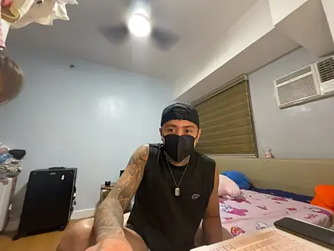 Snapshot of tattoo_hottie chatting on 12, 4, 2026 tattoo hottie online show from 12, 4, 2026