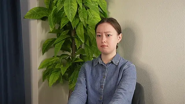 Snapshot of DanilleMincher chatting on 13, 4, 2026 DanilleMincher online show from 13, 4, 2026