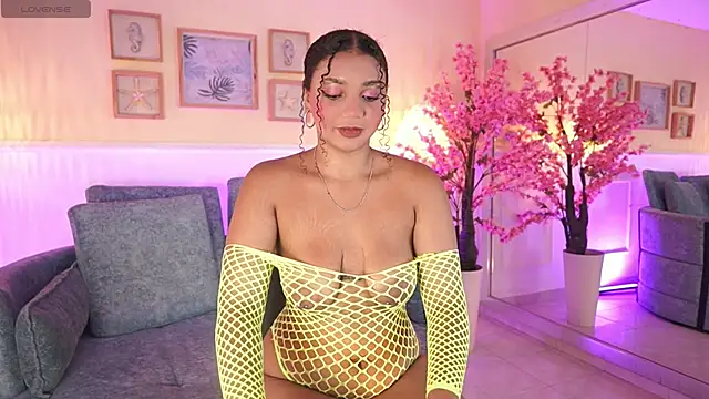 BrianaLane online show from 30, 6, 2026