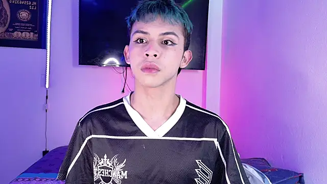 Snapshot of Apolo_Prince1 chatting on 19, 6, 2026 Apolo Prince1 online show from 19, 6, 2026