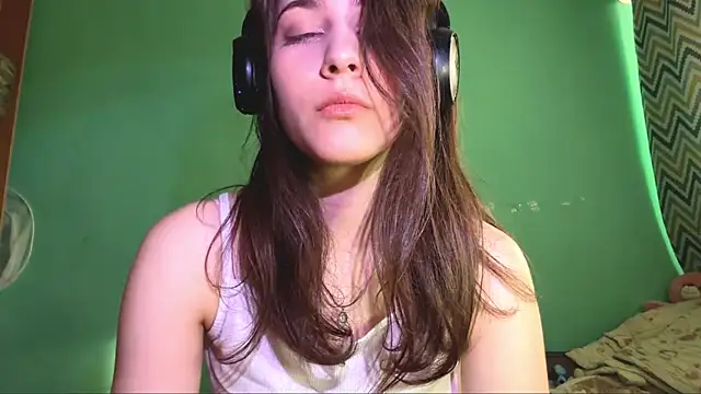 Marywalce online show from 11, 4, 2026