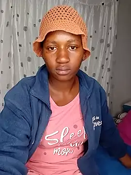 DimpleQueen 01 online show from 17, 6, 2026