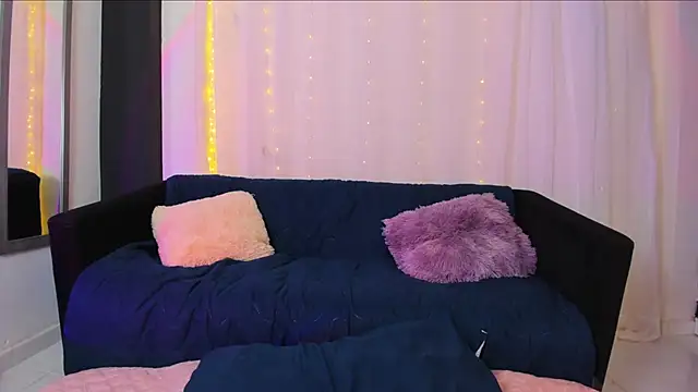 Sofia Mature  online show from 25, 5, 2026