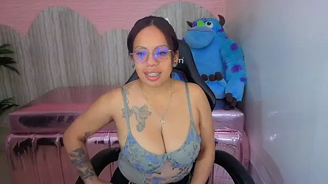 Snapshot of valerytp chatting on 24, 4, 2026 valerytp online show from 24, 4, 2026