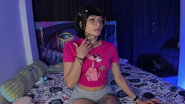 Snapshot of vibre__ chatting on 16, 4, 2026 vibre online show from 16, 4, 2026