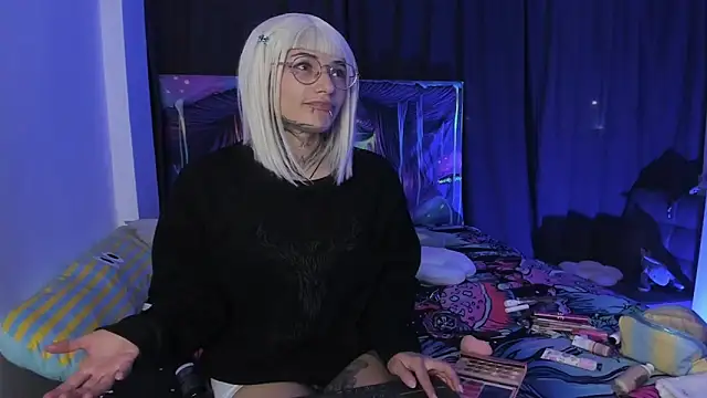Snapshot of vibre__ chatting on 19, 4, 2026 vibre online show from 19, 4, 2026