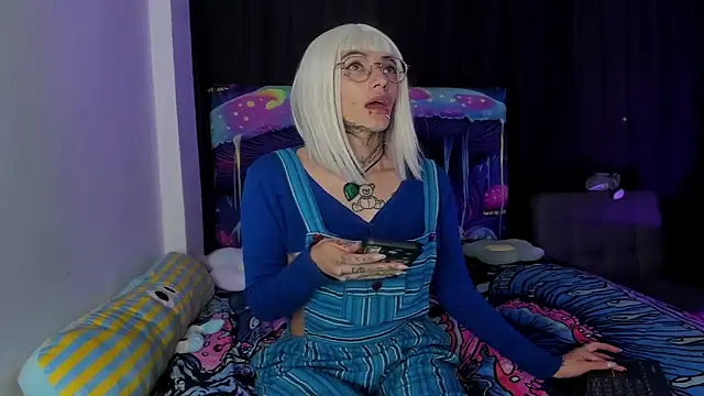 Snapshot of vibre__ chatting on 8, 5, 2026 vibre online show from 8, 5, 2026