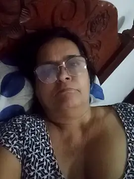 Snapshot of PienCanela chatting on 14, 5, 2026 PienCanela online show from 14, 5, 2026
