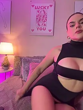 TinaMercier online show from 7, 5, 2026