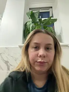 Snapshot of OliviaJadeXx chatting on 20, 5, 2026 OliviaJadeXx online show from 20, 5, 2026