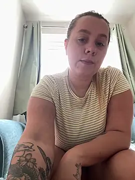 Snapshot of OliviaJadeXx chatting on 15, 6, 2026 OliviaJadeXx online show from 15, 6, 2026